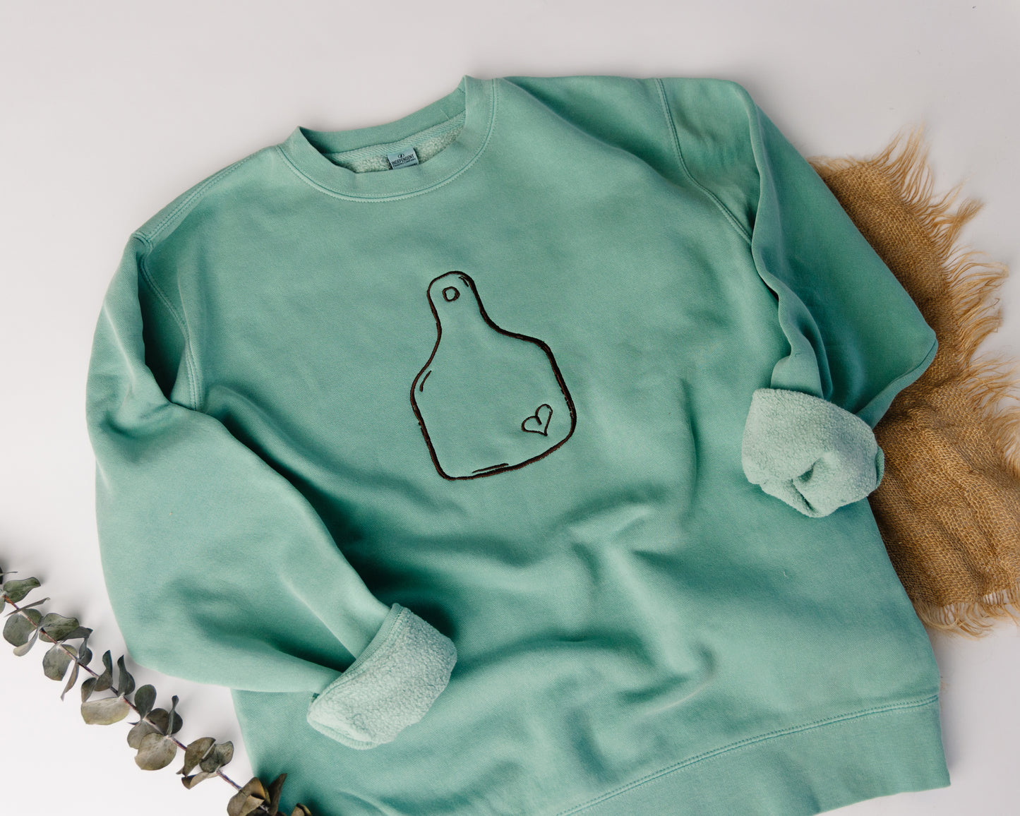 Cattle Ear Tag Heart Sweatshirt – Cozy Country Farm Wife Crewneck