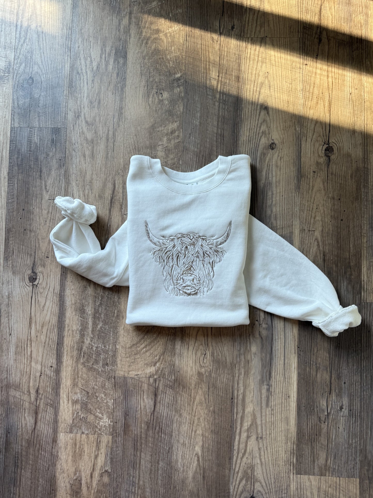 Highland Cow Embroidered Crewneck Sweatshirt – Cozy Farm Life Apparel